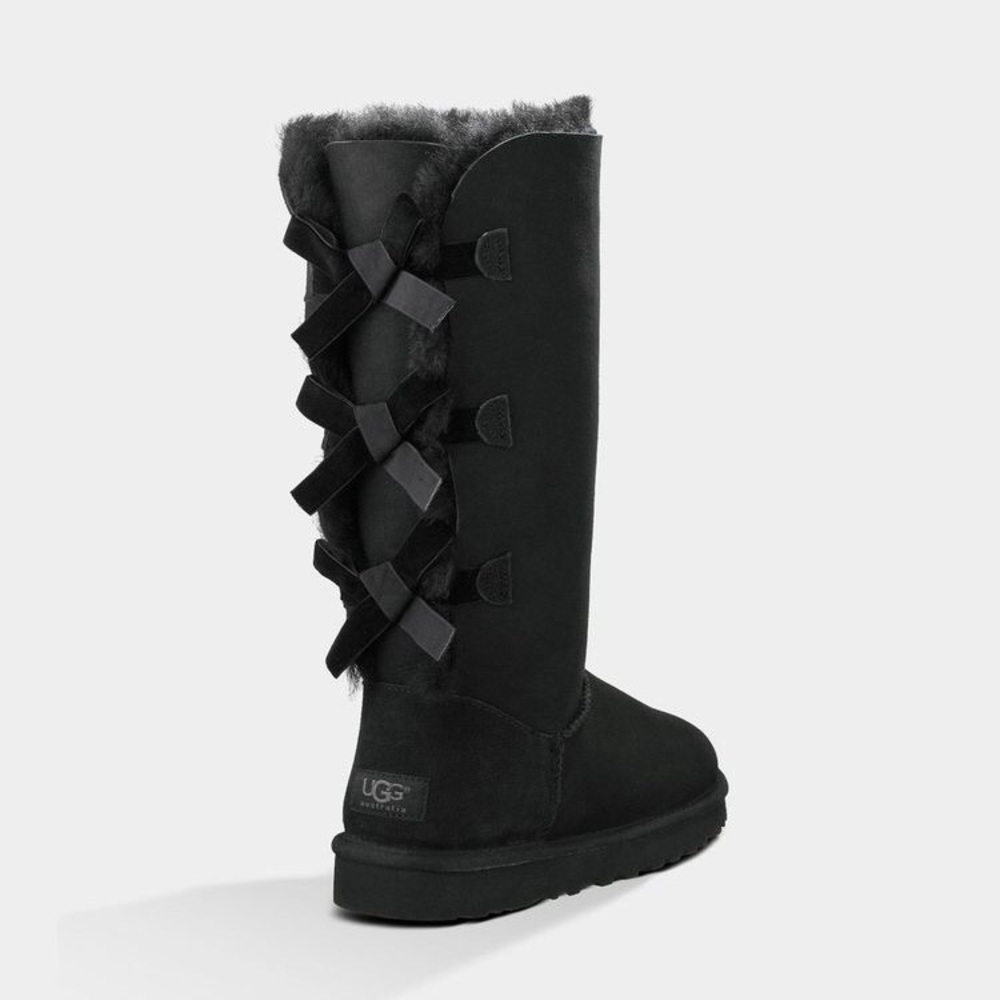 LIKE NEW! UGG Bailey Bow Boots